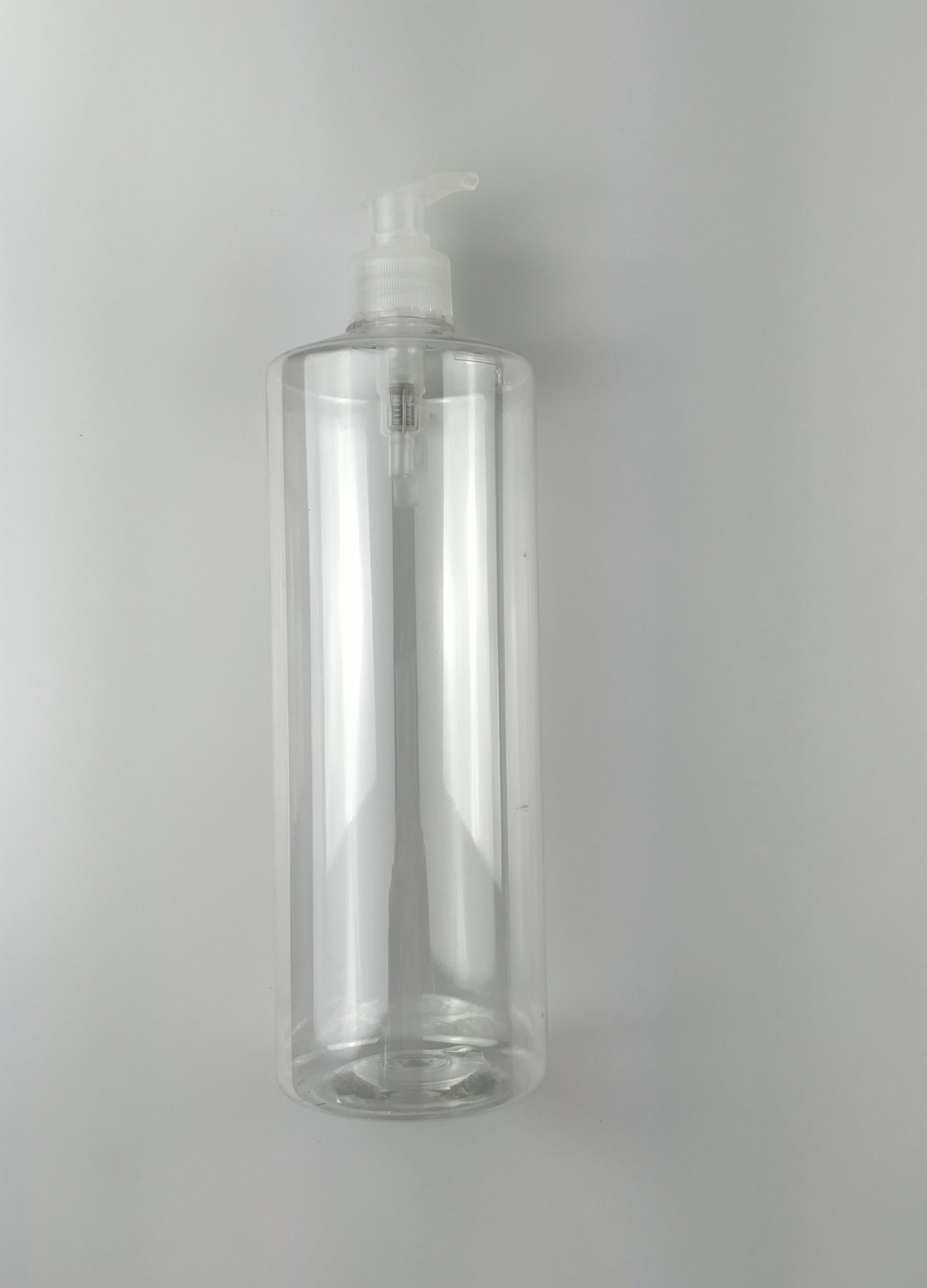 1L tühja plastikust lameda õlaga šampoonipudeli läbipaistva konteineri tarnija